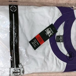 3XL T-SHIRT With purple sleeves and collar